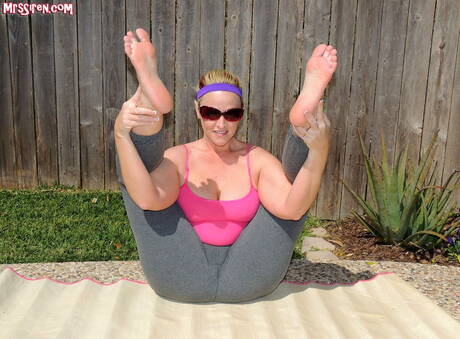 Milf Foot Fetish Pics