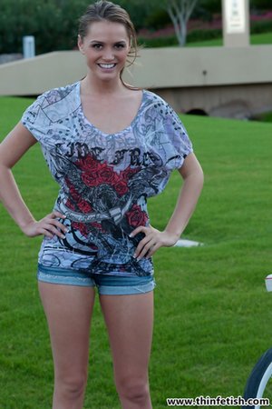 Thin Fetish invite you to explore xxx pics featuring Tori xxx gallery 249047